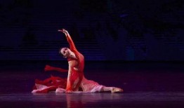 杂技演员新角色爆料视频,幕后爆料带你领略舞台魅力